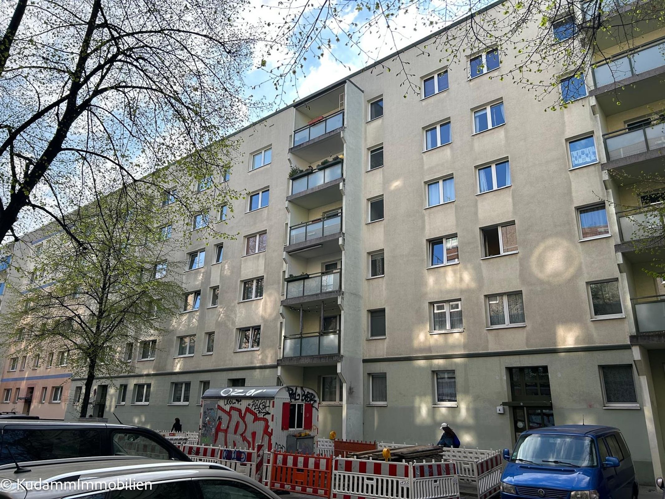 Geräumige Wohnung in Berlin Titelbild